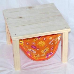 Hängemattengestell mit 1 Hängematte orange mit bunten Blumen Meerschweinchen