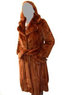Wertvoller Saga Mink Nerzmantel Gr. 36 moderner Schnitt