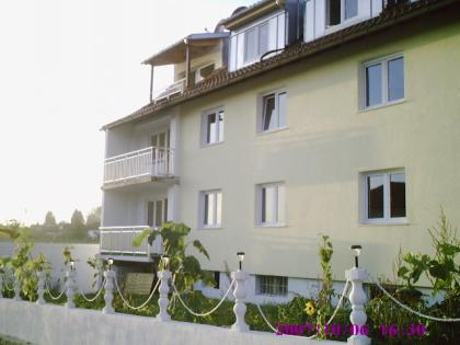 6 Wohnungen im Energie Sparhaus sonnigen grünen Anlage