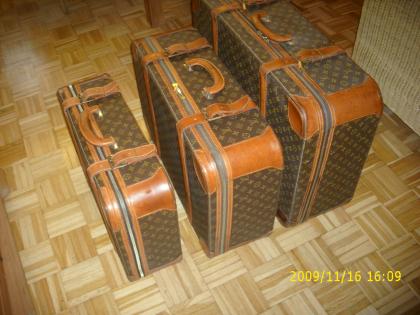 3 Koffer von Louis Vuitton über 30 Jahre alt