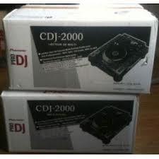 Zu verkaufen neu 2x Pioneer CDJ-2000 Nexus 1x DJM-2000 Nexus DJ Package.